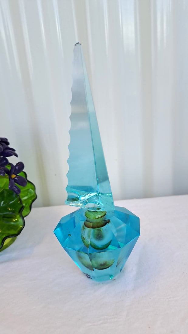 Irice Hand Cut Crystal Perfume Bottle With Faux Plastic Flower Bunch - 4