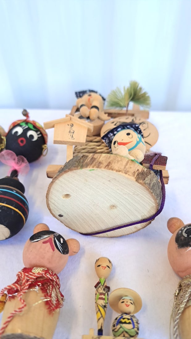 Vintage Japanese Wooden Folk Doll Lot, Kokeshi, Animal Mask Figures & Miniatures - 7