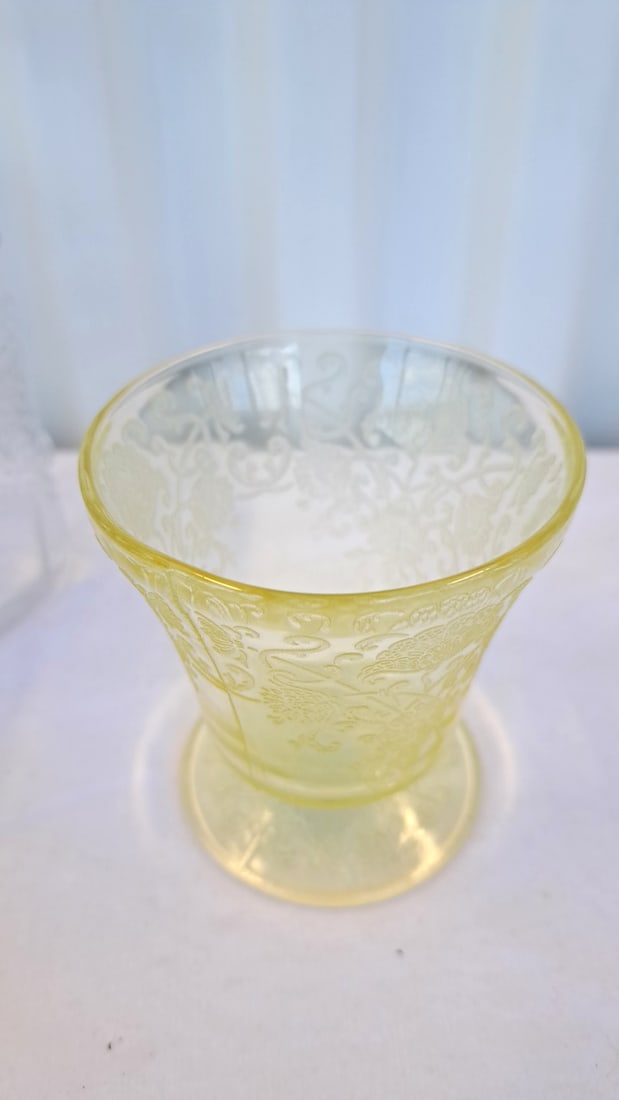 Mixed Drinking Glass Lot With Pizza Hut Hotel Florence David Douglas Accalac Cups Daisy Pressed Gla - 5