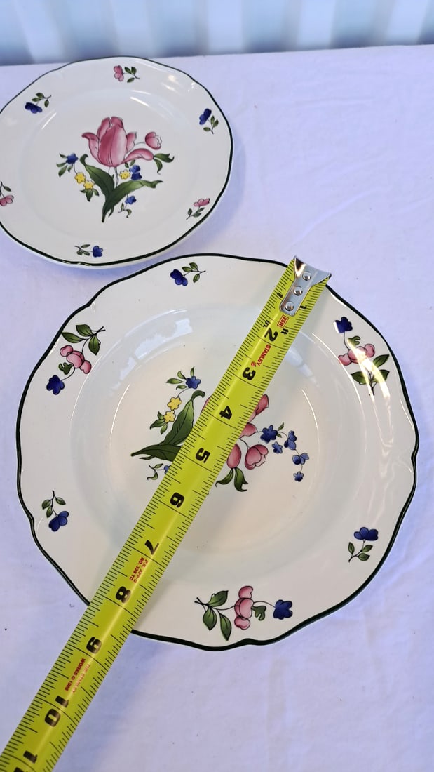 Gien France Lorraine Rose Cream Ceramic Scalloped Rim Soup And Side Plate - 5