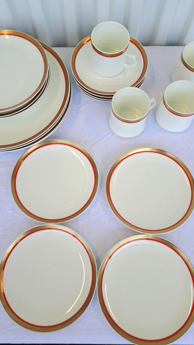 Mikasa Cabernet Service For 4 - 3
