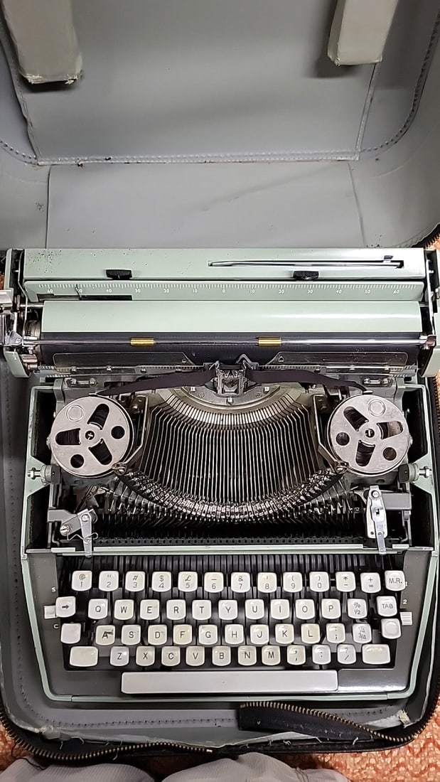 Vintage Remington 11 Portable Manual Typewriter With Original Carrying Case - 5