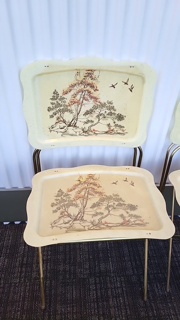 Set Of 4 Cream Folding Tray Chairs With Asian Landscape Design And Gold Metal Legs - 2