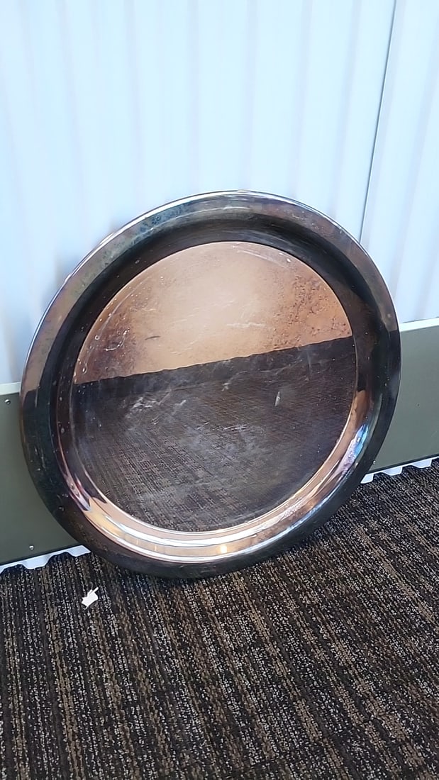 Round Chrome Metal Serving Tray With Raised Rim And Three Ball Feet (1 of 8)
