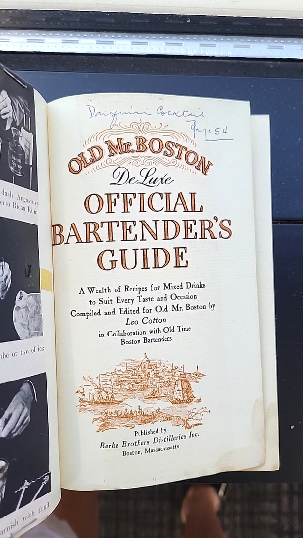 Old Mr. Boston De Luxe Official Bartenders Guide 1948 7th Printing And Assorted Liquor Recipe Pam... - 4
