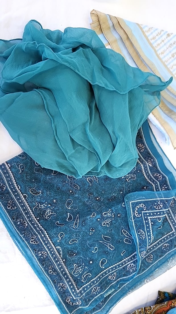 5 Vintage Silk And Wool Blue Scarf Lot, Paisley Bandana Virgin Wool Italy Scarf - 5