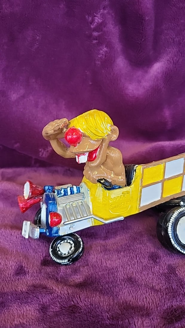Snooper Surfer Plastic Model Car With Vampire Dragster And Loose Wheels Lot As Is - 2