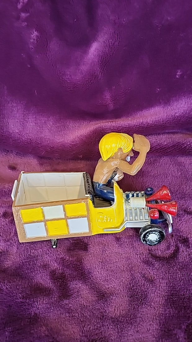 Snooper Surfer Plastic Model Car With Vampire Dragster And Loose Wheels Lot As Is - 6