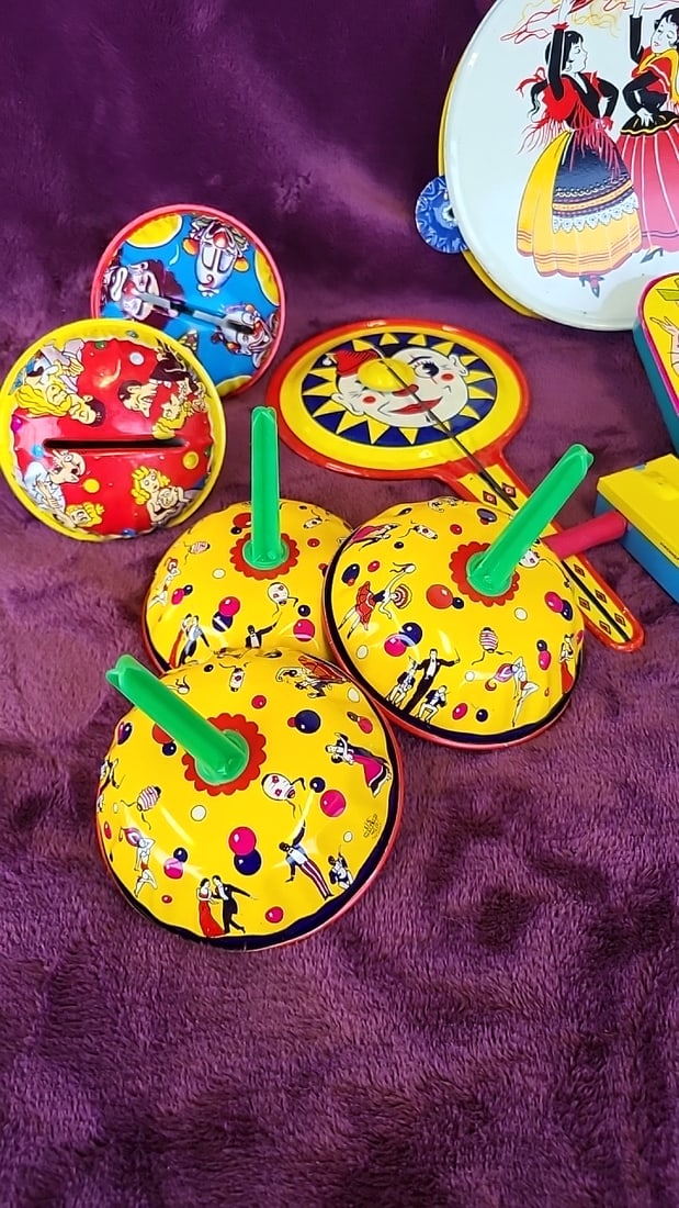 Vintage Kirchhof Life Of The Party Tin Litho Party Noisemakers Lot Clown Circus Tambourine Clickers - 2