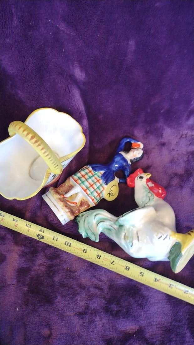 Early Provincial Underglaze Hand Painted Japan Ceramic Basket, Rooster & Woman Figurines - 5