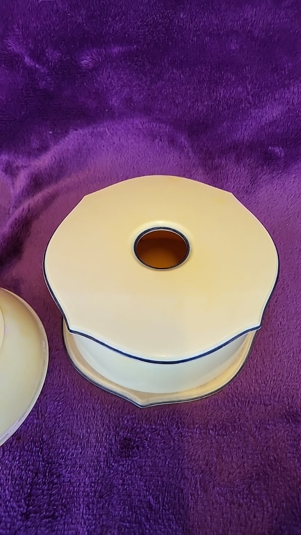 Cream Plastic Vanity Dresser Set With Powder Jar, Hair Receiver & Covered Box - 4