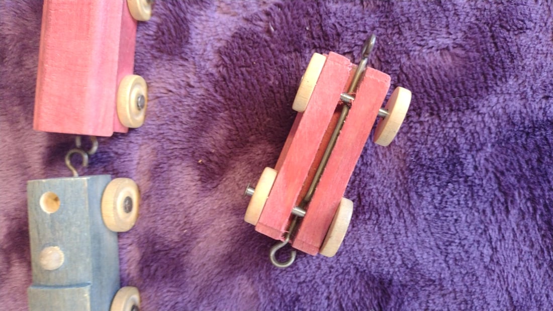 Colorful Wooden Toy Train Cars With Metal Hook Couplers, 6-piece Set - 5