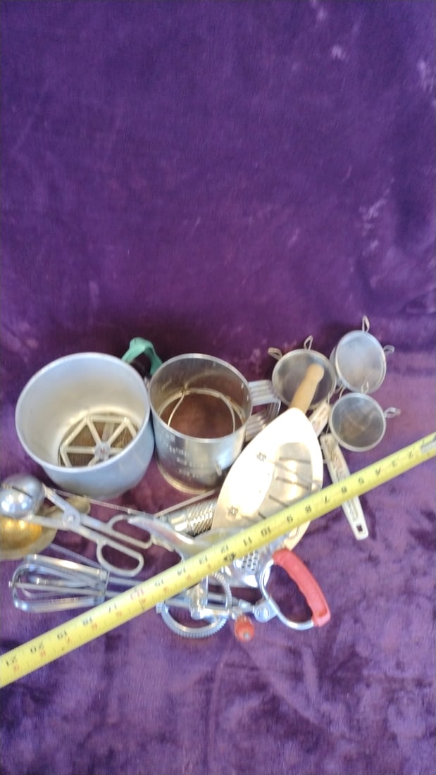 Kitchen Utensil Lot: Old Colony Collection Strainers, Flour Sifters, Hand Mixer, Grater - 5