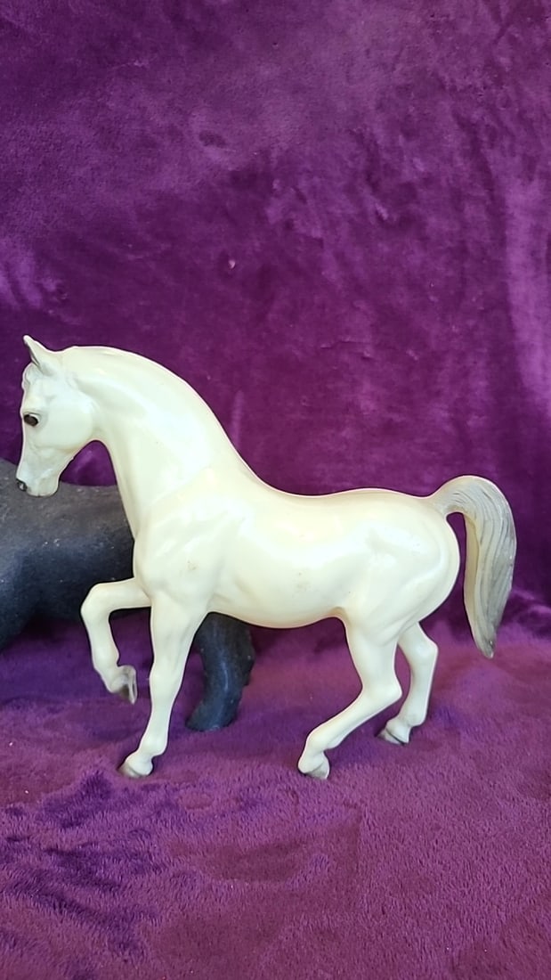 Lot Of 3 Animal Figurines Black Saddled Horse, White Prancing Horse, Gray Bison Piggy Bank - 4