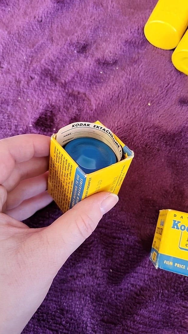 Lot Of Kodak Ektachrome Daylight Type, Kodaslide Film Canistersboxes, Tin Film Canisters, Negatives - 5
