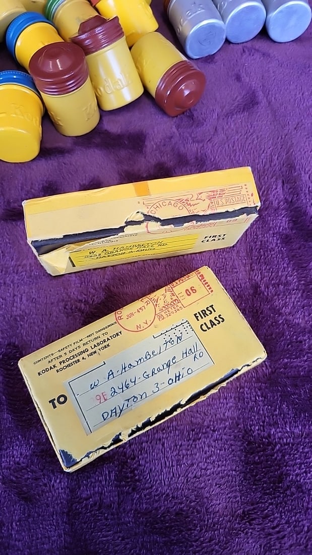 Lot Of Kodak Ektachrome Daylight Type, Kodaslide Film Canistersboxes, Tin Film Canisters, Negatives - 7