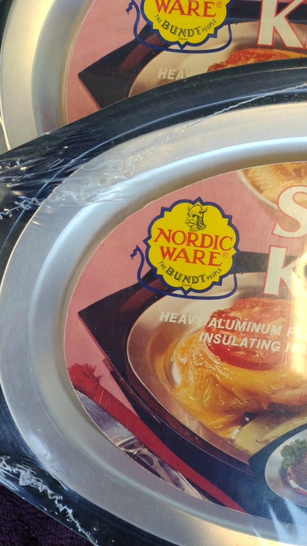 4 X Nordic Ware Servo-king No. 20810 Aluminum Platters With Insulating Holders - 3