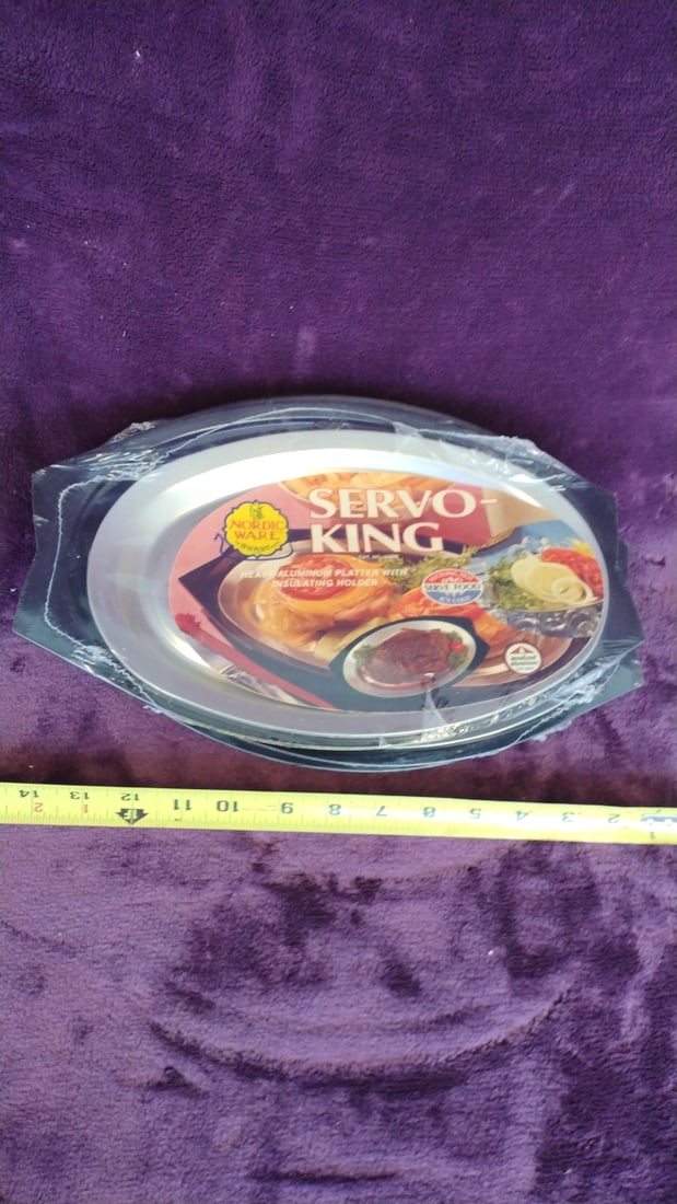 4 X Nordic Ware Servo-king No. 20810 Aluminum Platters With Insulating Holders - 5