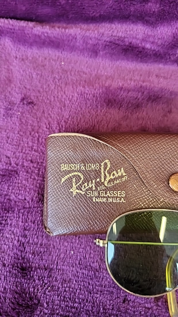 Bausch And Lomb Ray-ban Aviator Sunglasses Gold Frame Green Lenses With Case And Bonus Pair Of Vi... - 2