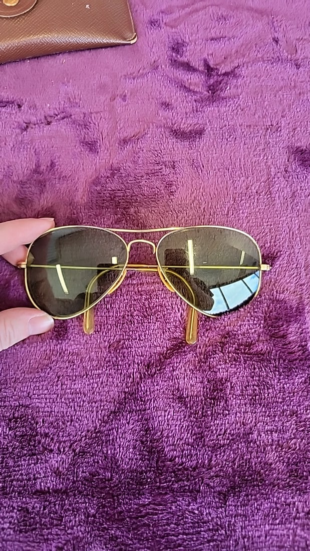Bausch And Lomb Ray-ban Aviator Sunglasses Gold Frame Green Lenses With Case And Bonus Pair Of Vi... - 3