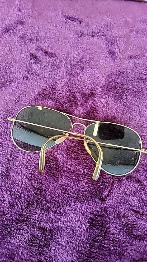 Bausch And Lomb Ray-ban Aviator Sunglasses Gold Frame Green Lenses With Case And Bonus Pair Of Vi... - 5