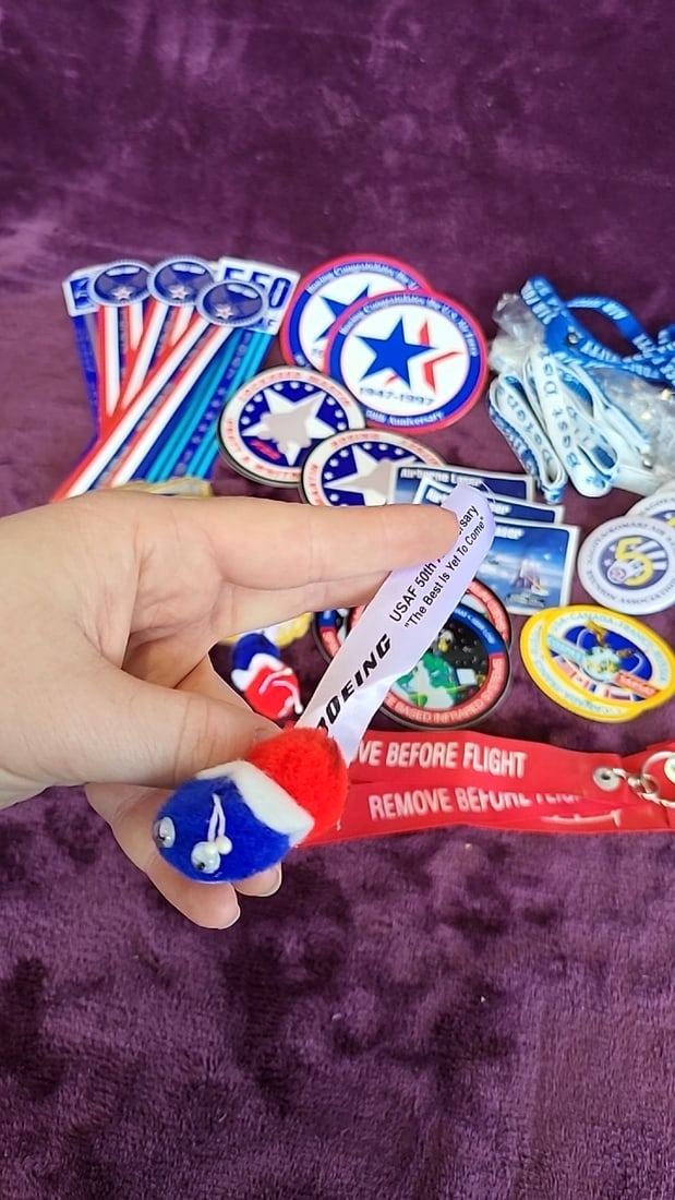 Boeing Lockheed Martin Usaf Aviation Memorabilia Lot Patches Stickers Lanyards Keychains - 2