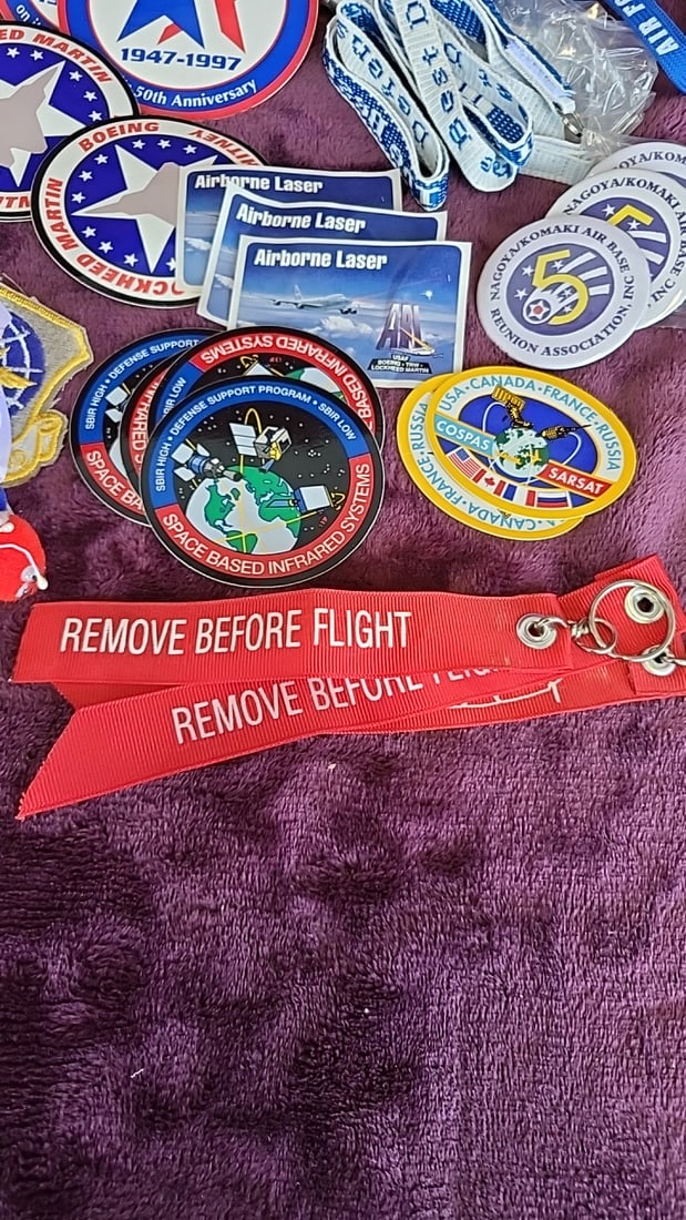 Boeing Lockheed Martin Usaf Aviation Memorabilia Lot Patches Stickers Lanyards Keychains - 3