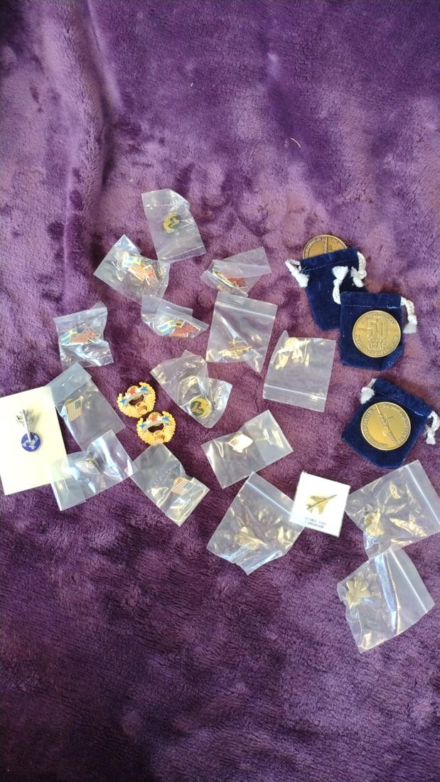 Usaf 50 Years Of Airpower 1947-1997 Challenge Coins Aircraft Lapel Pins Lot Incl F-105 Thunderchief: 4x4x4 1 Low Estimate: 15.00 High Estimate: 45.00