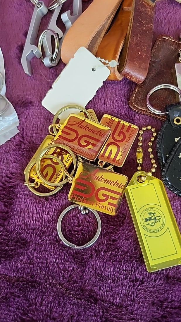 Mixed Keychain Lot Varo Leather, Usaf 50 Years, Autometric Dg, House Of Art, Ifc - 3