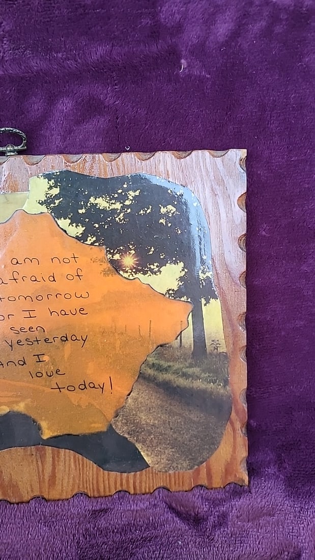 Wooden Wall Plaque With Autumn Leaf Inspirational Quote And Child Silhouette - 4