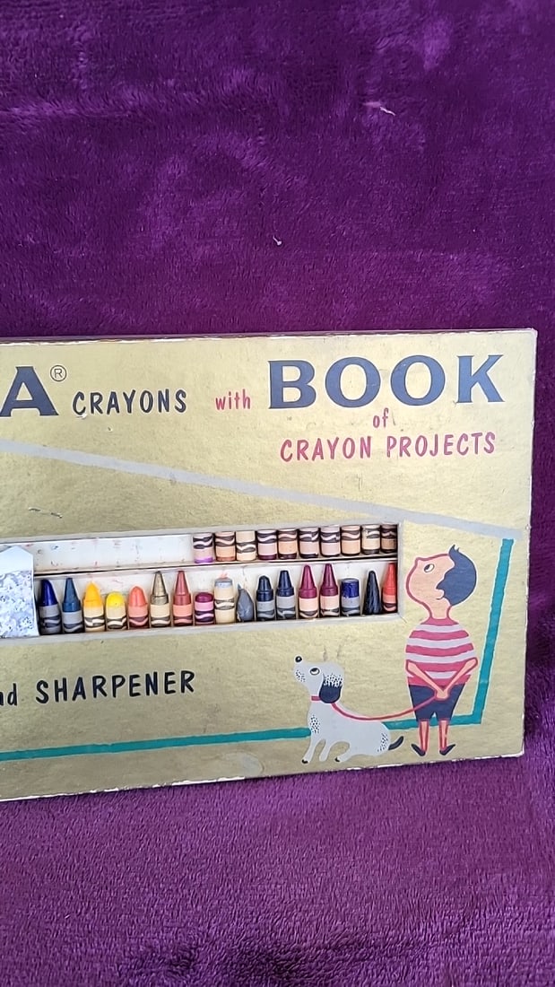 Crayola 72 Crayons With Sharpener Book Of Crayon Projects Binney Smith Incomplete - 3