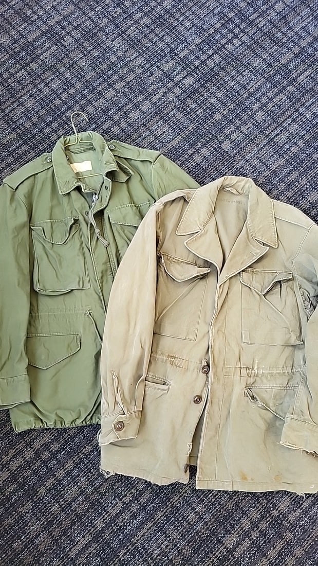 Two Military Field Jackets Olive Drab M-65 Og 107 Style Khaki Green Four-pocket Cotton: 22x31 2lb Low Estimate: 30.00 High Estimate: 130.00