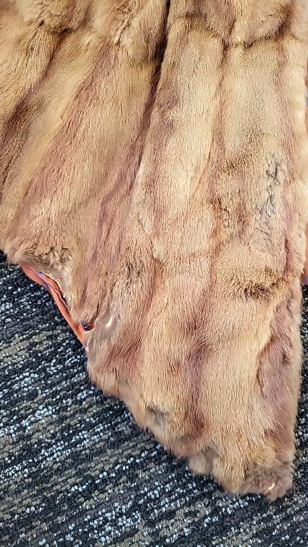 Elders Dayton Brown Fur Capelet Stole Jacket Monogrammed Satin Lining As Is - 2