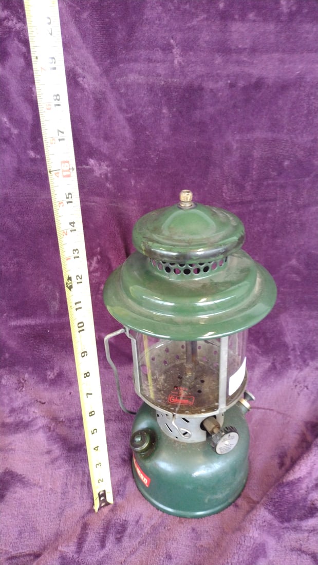 Coleman 228e Green Big Hat Double Mantle Lantern, December 1958 - 5