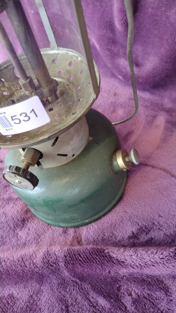 Coleman 228e Green Big Hat Double Mantle Lantern, December 1958 - 6