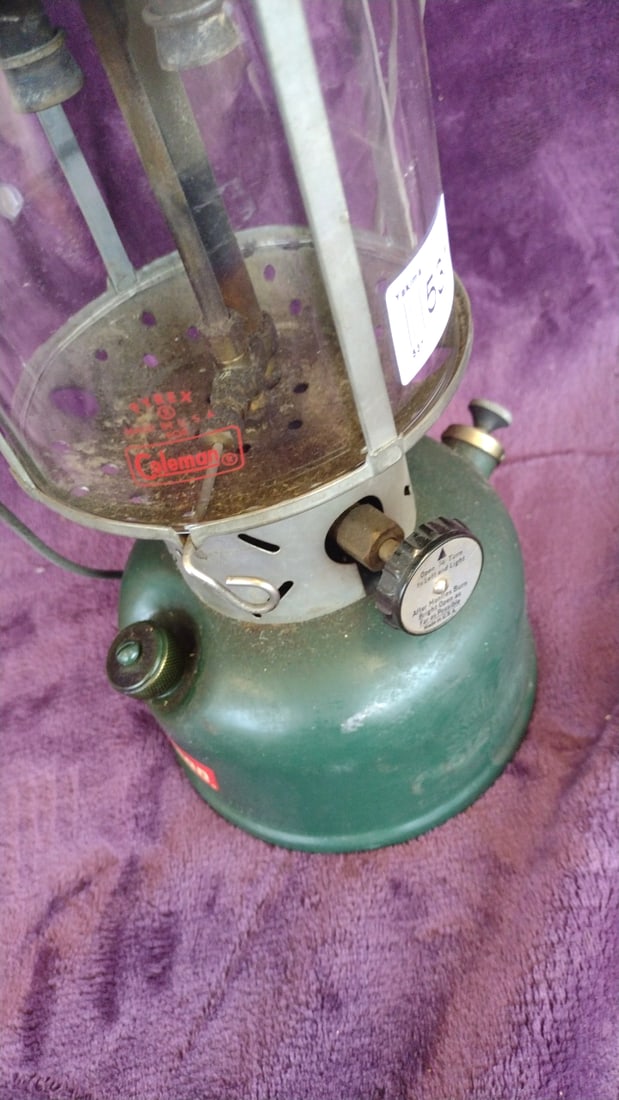 Coleman 228e Green Big Hat Double Mantle Lantern, December 1958 - 8