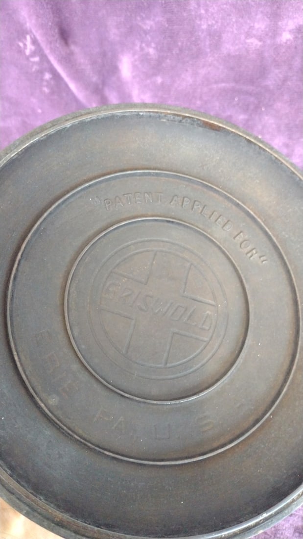 Griswold No. 7 Tite-top Baster Cast Iron Dutch Oven With Lid - 3