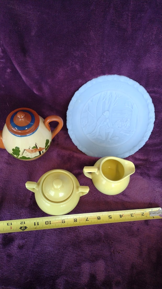 Fenton 1975 U.S. Bicentennial Plate, Motto Ware Teapot Yellow Creamer Sugar Bowl Lot - 5