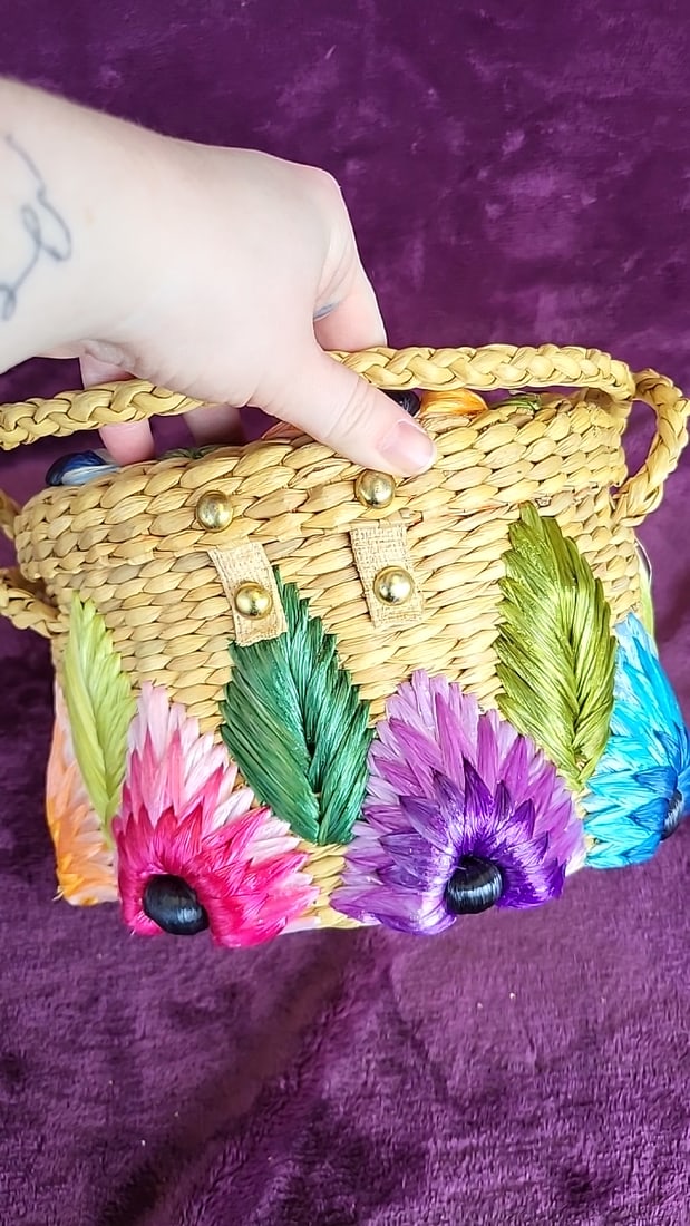 Mantessa Woven Straw Raffia Floral Basket Handbag With Braided Handle Gold-tone Clasp - 4
