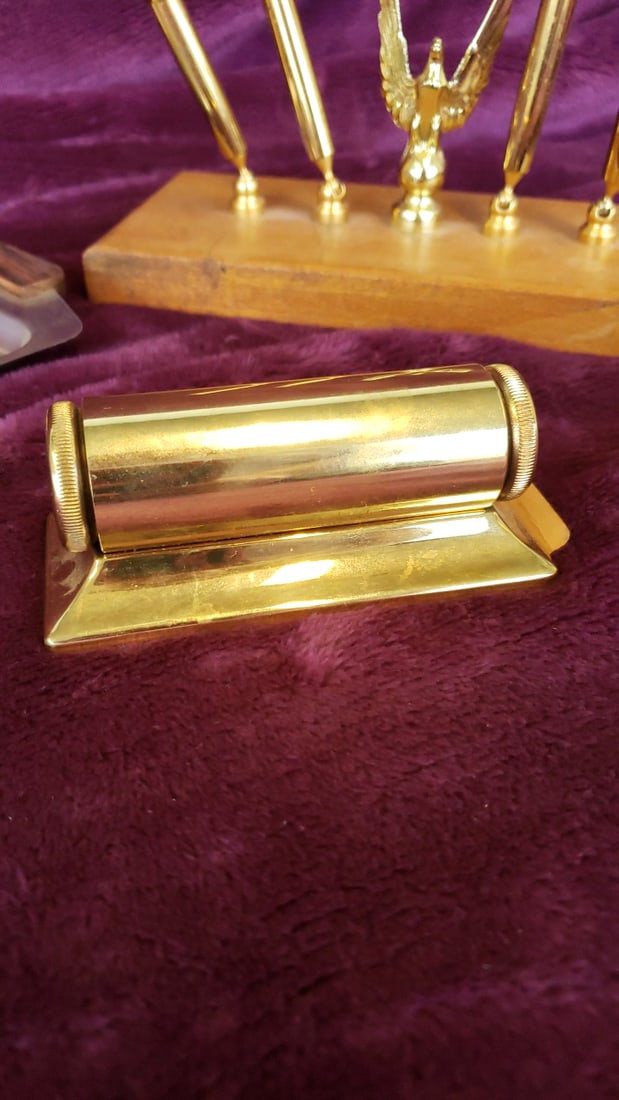Vintage Gold Tone Desk Set With Perpetual Calendar, Eagle Pen Holder Stand Monarch Metal Tray Made - 3