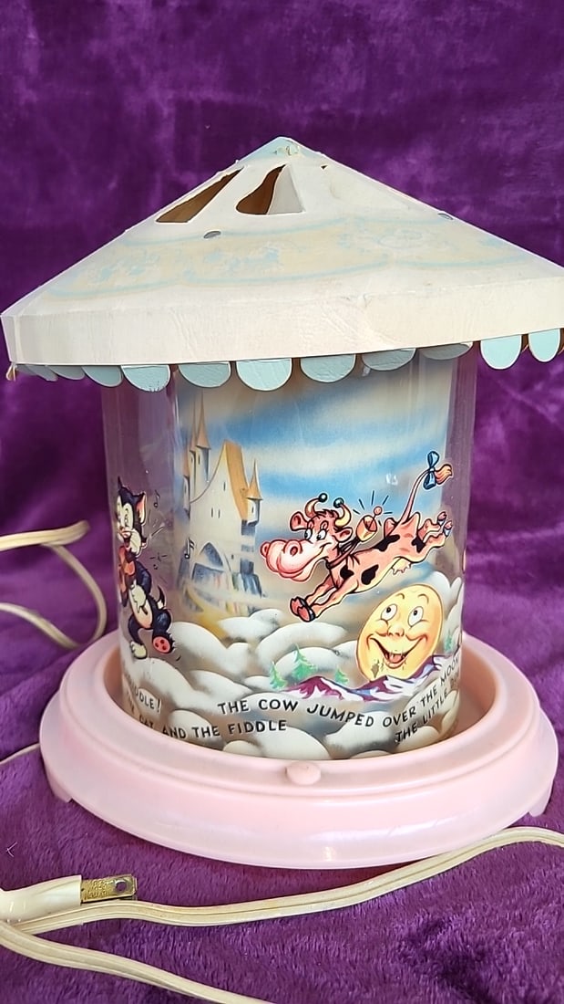 A.B. Loesch Mother Goose Hey Diddle Diddle Nursery Rhyme Motion Lamp Pink Base - 2