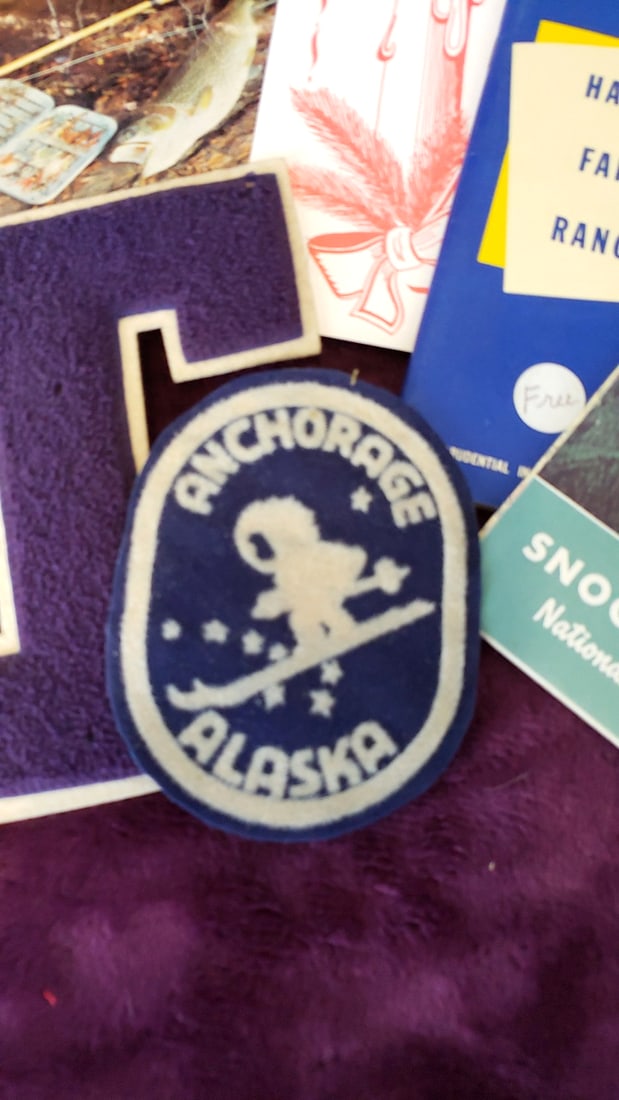 Anchorage Alaska Ski Patch, Star Patches, T Patch, Washington Fishing Snoqualmie Booklets Lot As Is - 4