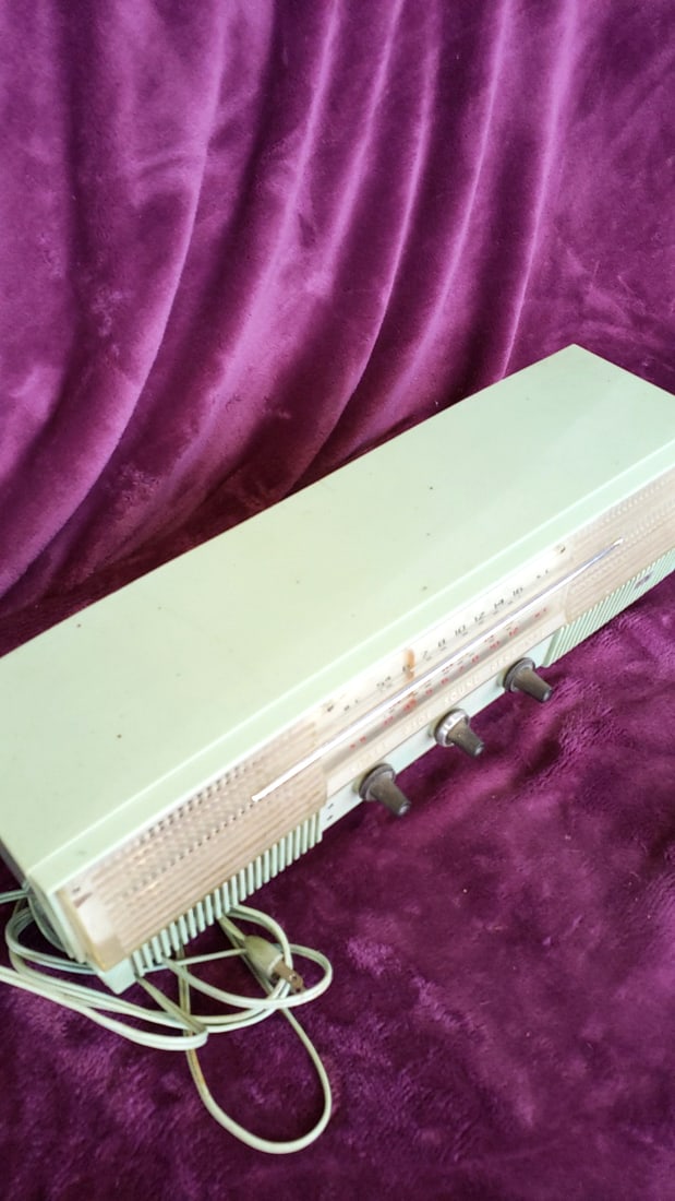 Miscentury Sharp Uw-120 Wide Sound Personal Amsw Tabletop Radio Mint Green - 4