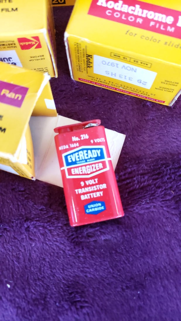 Kodak Film Lot Kodacolor-x 20 Exp, Plus-x Pan, Kodachrome Ii, Eveready 9v Battery - 5