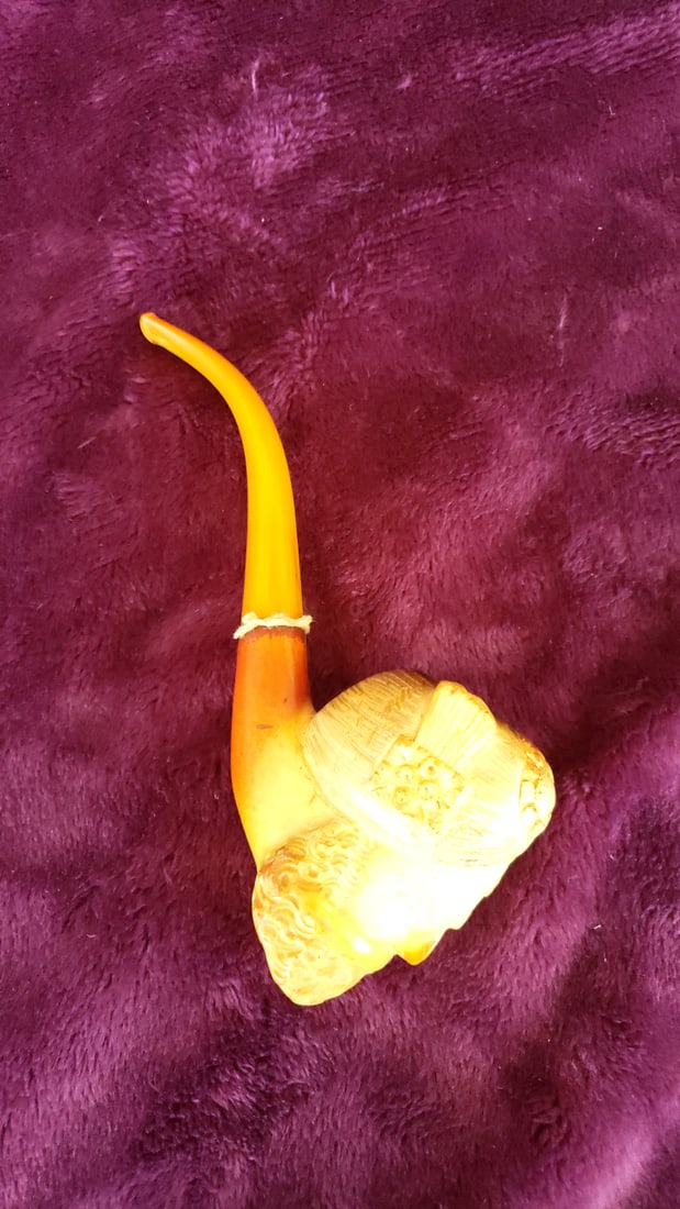 Smoking Pipe Lot With Carved Figural Pipe And Santa Container - 3