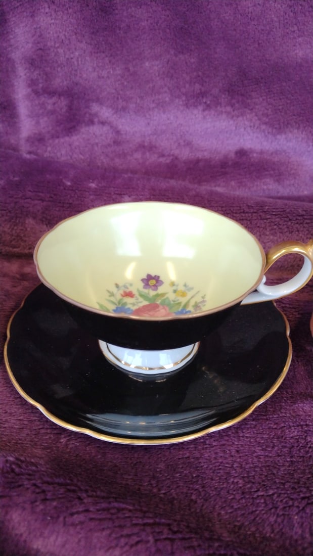 Lot Of 7 Assorted Floral Porcelain Teacup And Saucer Sets With Gold Trim - 6