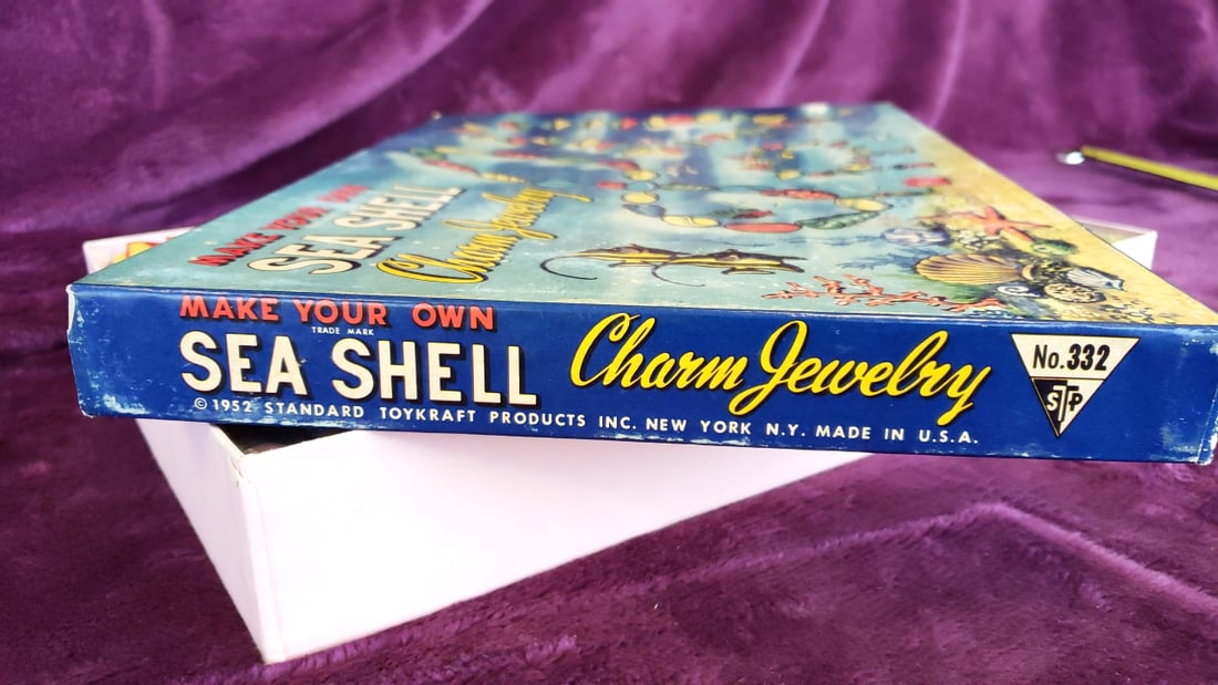 1952 Standard Toykraft No. 332 Make Your Own Sea Shell Charm Jewelry Kit - 3