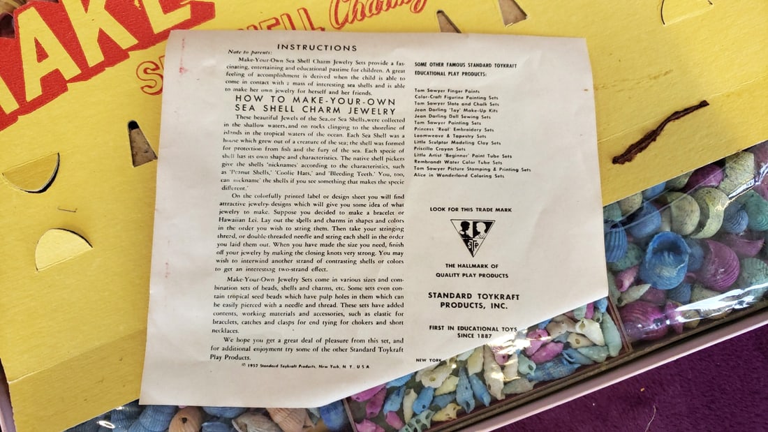 1952 Standard Toykraft No. 332 Make Your Own Sea Shell Charm Jewelry Kit - 5
