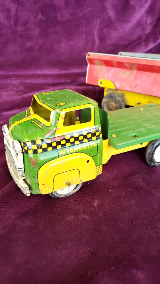 Wyandotte Tin Litho Flatbed Truck Yellow Wolverine White Mustang Dump Truck Toy Lot - 3