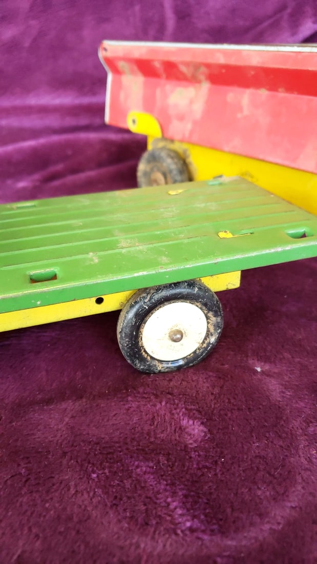 Wyandotte Tin Litho Flatbed Truck Yellow Wolverine White Mustang Dump Truck Toy Lot - 5